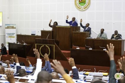 ASSEMBLEE NATIONALE : La loi-cadre en matière de protection environnementale et de développement durable, actualisée