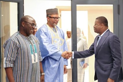 NOUVELLE STRATEGIE DU TOGO POUR LE SAHEL : Faure Gnassingbé à bâtons rompus avec la société civile et des experts africains