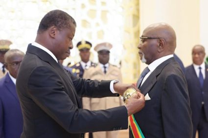 TOGO : Jean-Lucien Savi de Tové élevé à la Dignité de Grand-Croix de l’Ordre du Mono