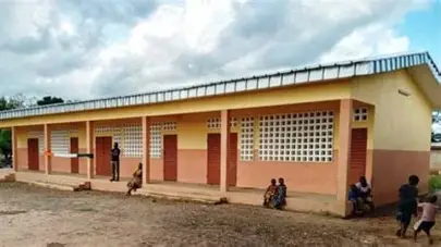 INFRASTRUCTURES SCOLAIRES : 150 blocs de trois salles de classe construits entre 2024 et 2025