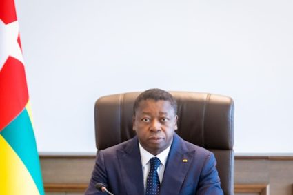 CONSEIL DES MINISTRES DU 22 OCTOBRE 2026 : 04 projets de loi examinés et adoptés, 01 projet de décret examiné, 01 communication écoutée, et des nominations